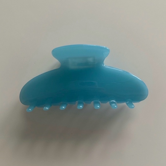 Parke Claw Clip Sky NWT - Picture 5 of 9